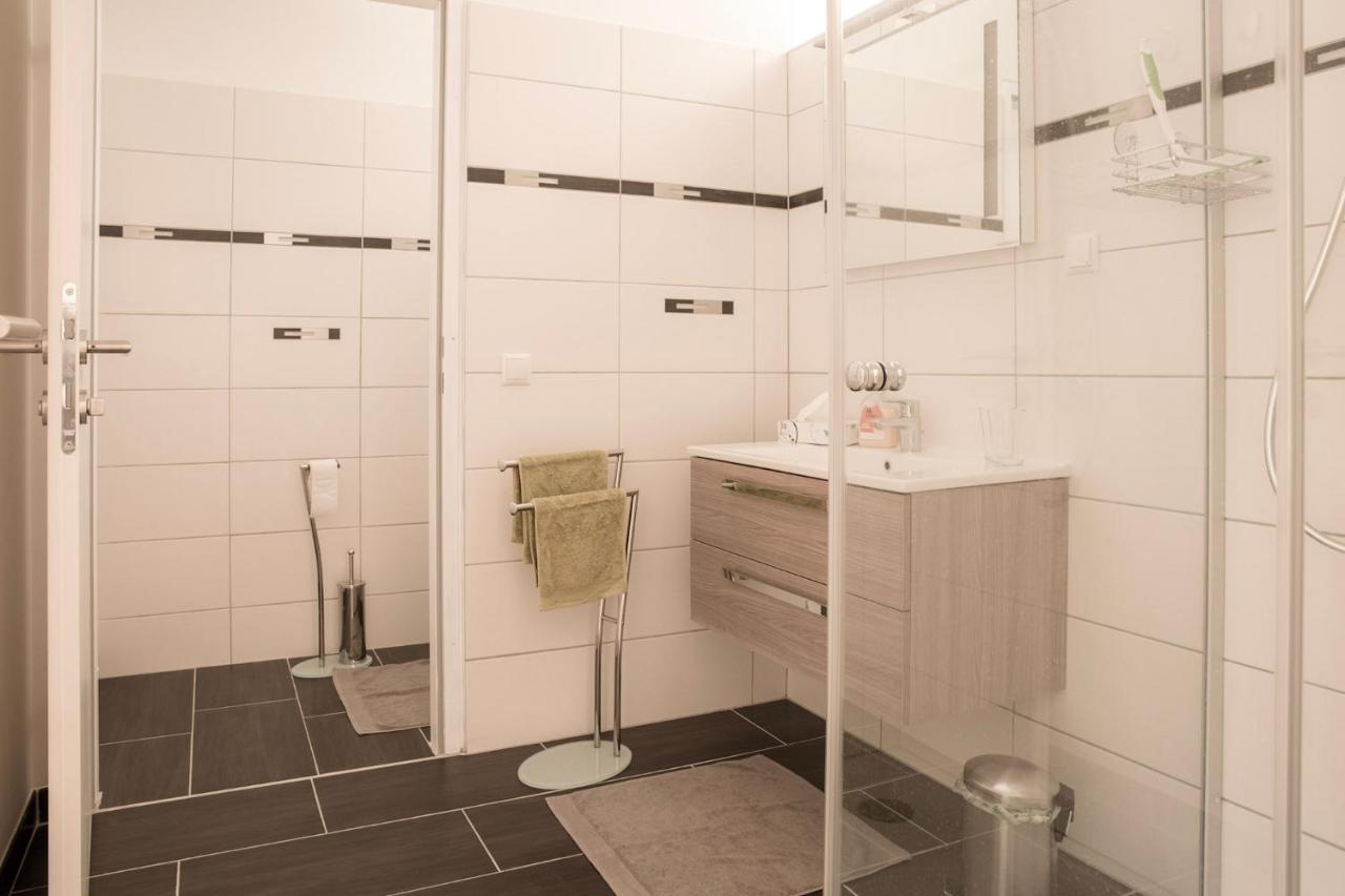 Ferienwohnung Am Weingut Eisenbock Strass  Esterno foto