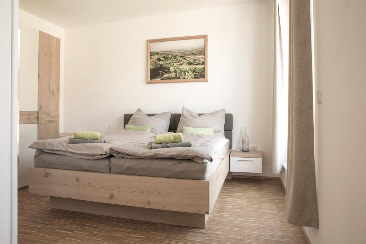 Ferienwohnung Am Weingut Eisenbock Strass  Esterno foto