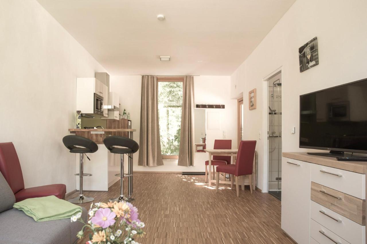 Ferienwohnung Am Weingut Eisenbock Strass  Esterno foto