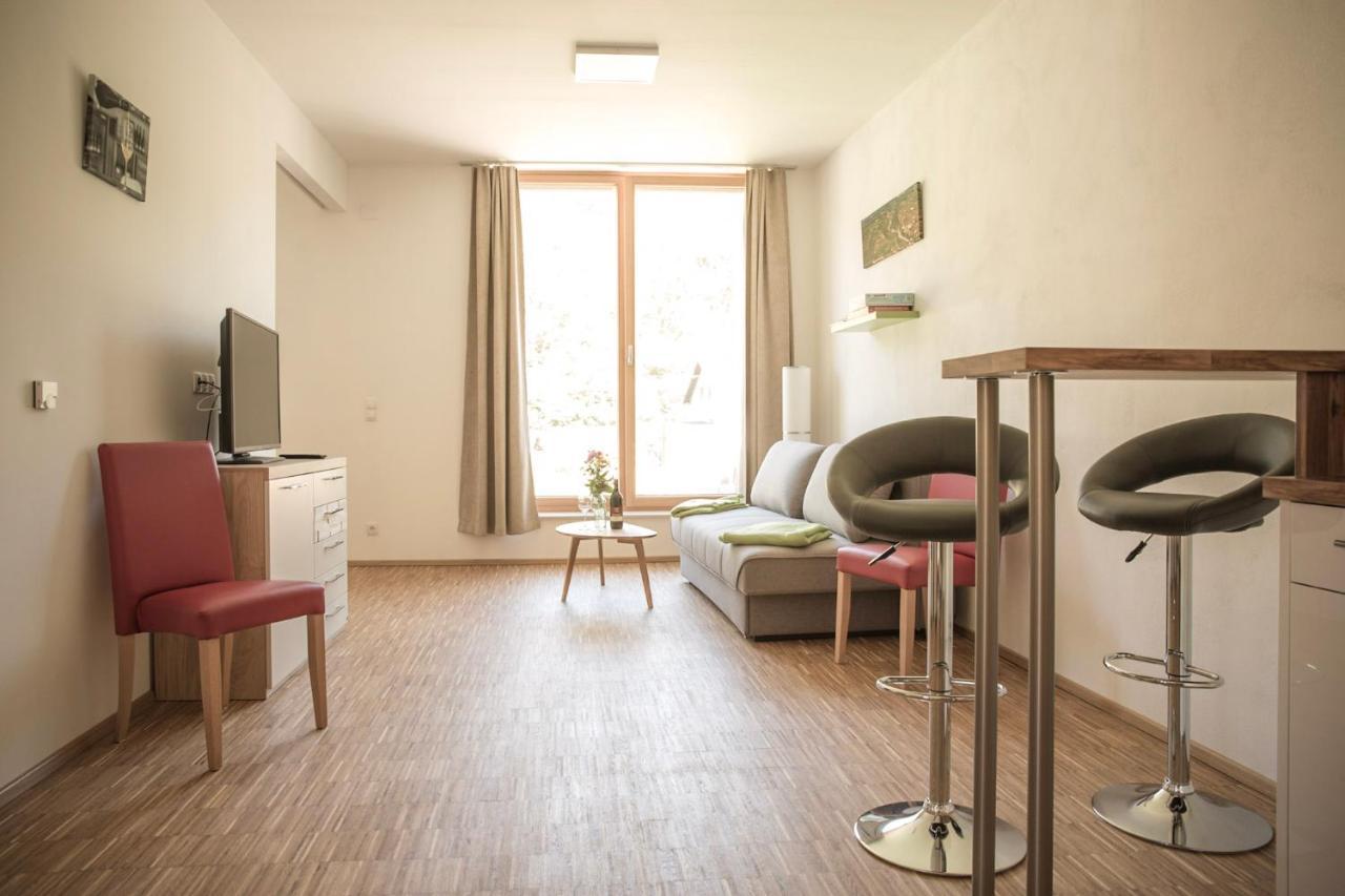 Ferienwohnung Am Weingut Eisenbock Strass  Esterno foto